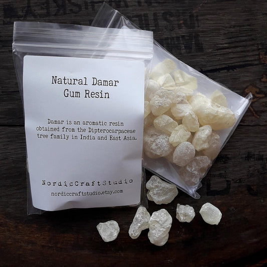 Natural Aromatic Damar Gum Resin From India And East Asia